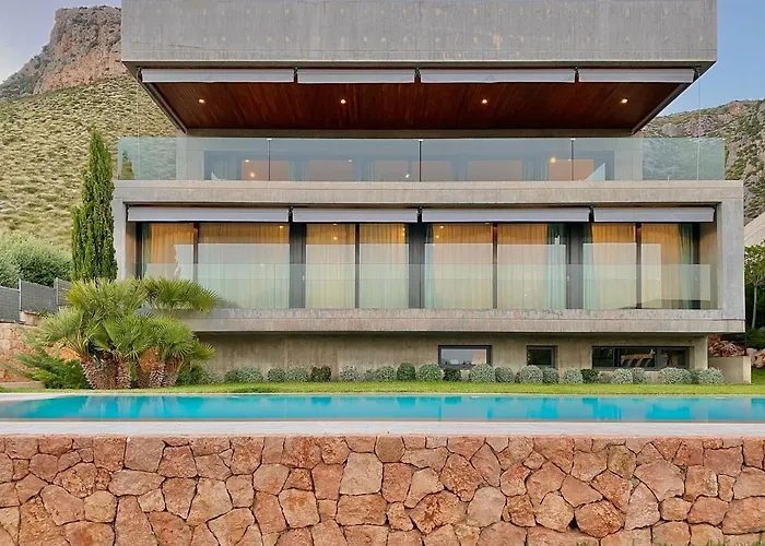 Boquer Deluxe * 포엔샤 항구